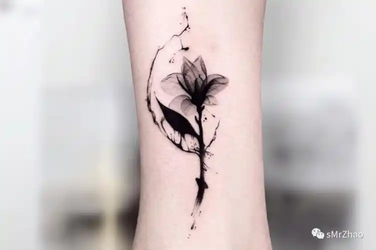 smrzhao纹身推荐第269期黑白线条水滴飞溅静物设计感纹身