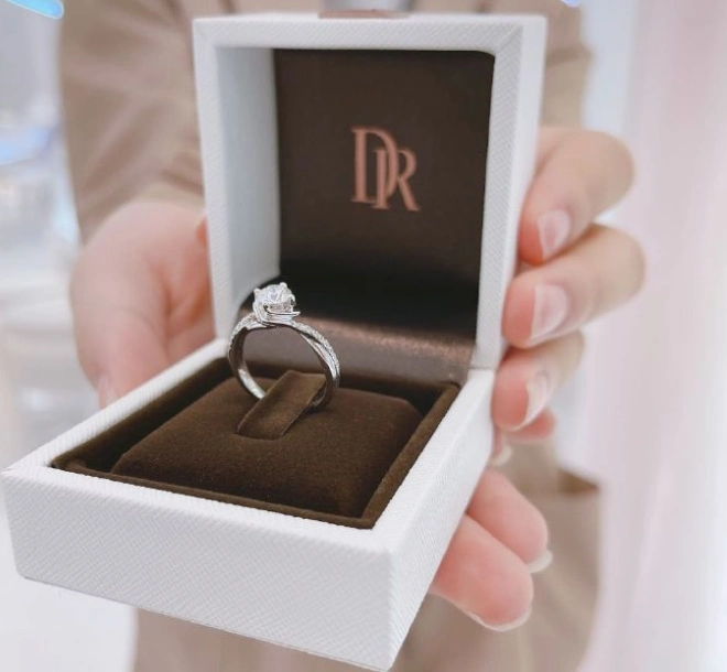 dr钻戒价格官网价格(dr钻戒价格官网价格表)