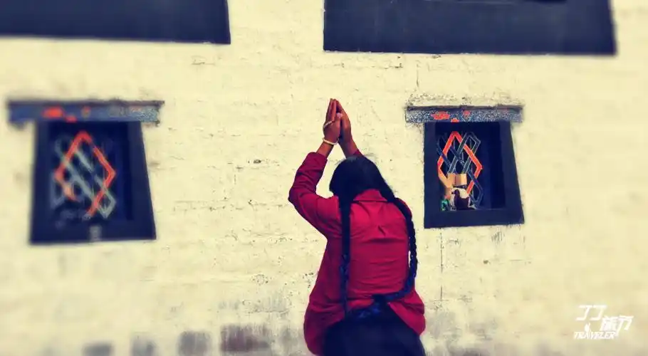 朝圣大昭寺为了心中的信仰为了一生的朝拜