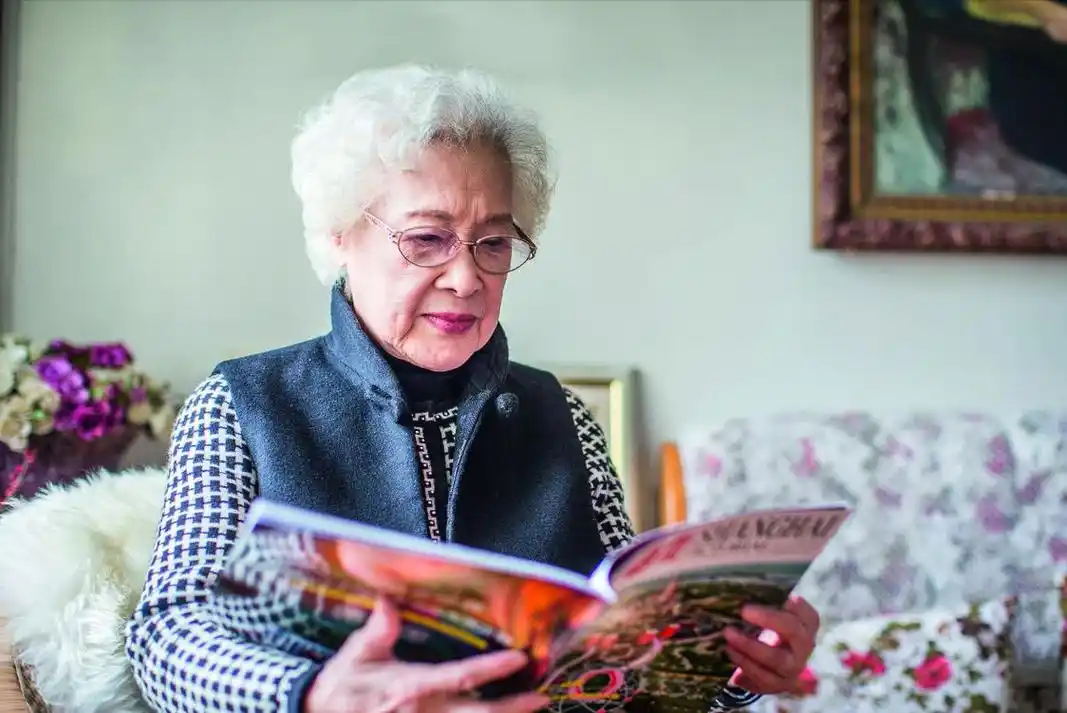 秦怡44岁患癌享年100岁她的4个抗癌秘诀值得学习和借鉴