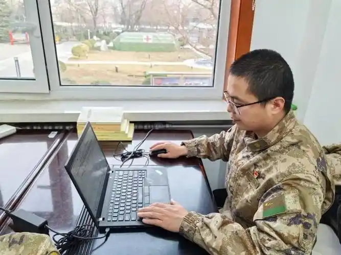 文职荣耀向先锋学习③郝江辉把青春奉献给热爱的军营