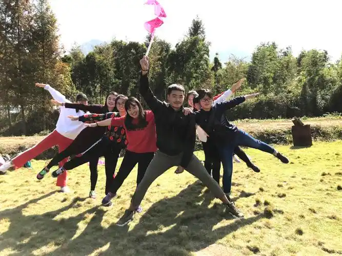 长兴七小工会:秋日暖阳下的欢声笑语