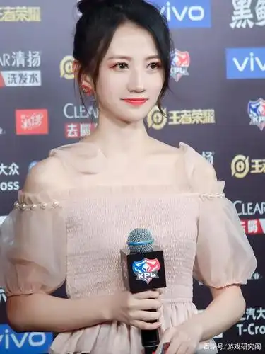 kpl五大女解说!你最喜欢谁呢,看到最后一个解说小姐姐,我呆了