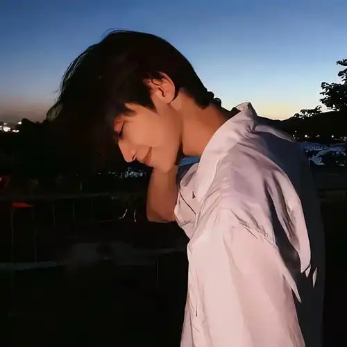 帅哥真人头像阳光开朗