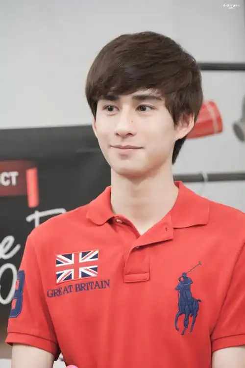 泰剧爱来了别错过 toeysittiwat book 学霸 张贵鑫