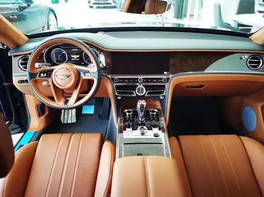宾利飞驰黑棕v8现车最低价仅需288万|内饰|欧陆|豪车|仪表板|视觉效果