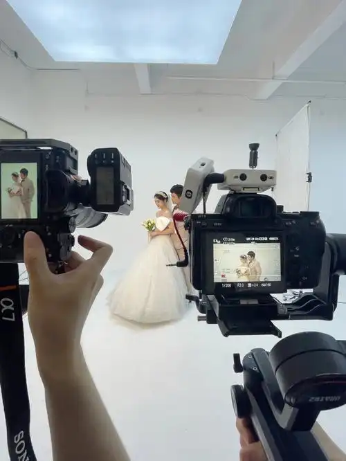 广州婚纱照拍摄花絮室内婚纱照