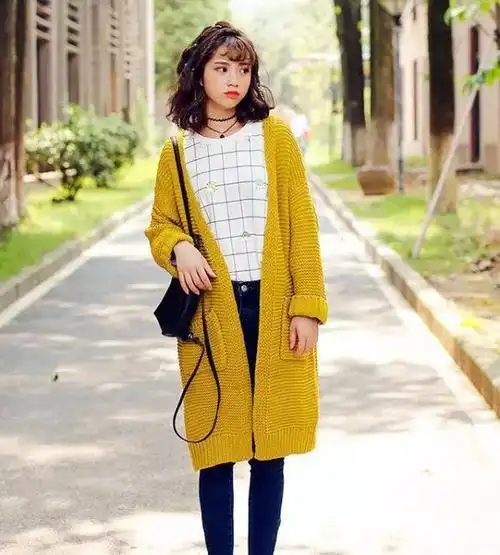 中款开衫毛衣外套里面怎么搭配衣服(中长款毛衣开衫搭配)-健康网