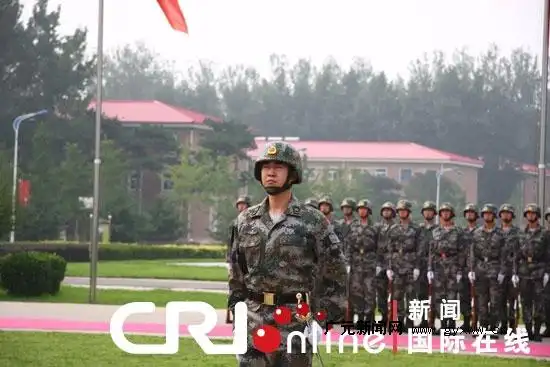 北京卫戍区警卫三师向中外记者开放