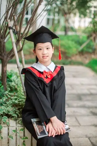 学院路小学毕业照——个人写真照