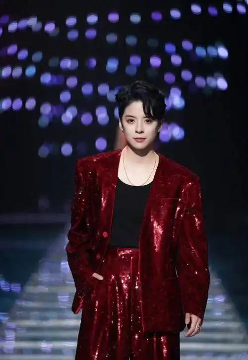 成功引出宋茜为amber打call_call_刘逸云_山东