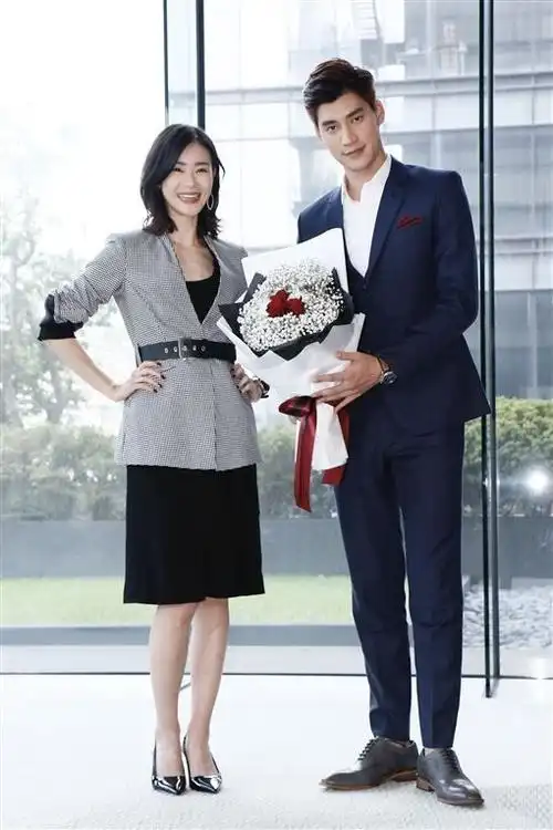 2020-07-20主演:钟瑶罗弘证张景岚李运庆杨铭威刘纪范茵芙崔佩仪导演