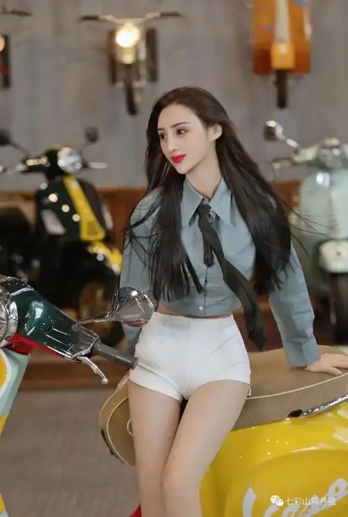 腿精美人:006-吴春怡(骑上我心爱的小摩托,会堵车吗)