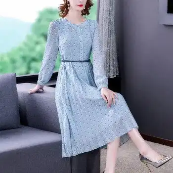 高档女装蓝色长袖雪纺连衣裙女长款2022秋季新款时尚气质百褶长裙子