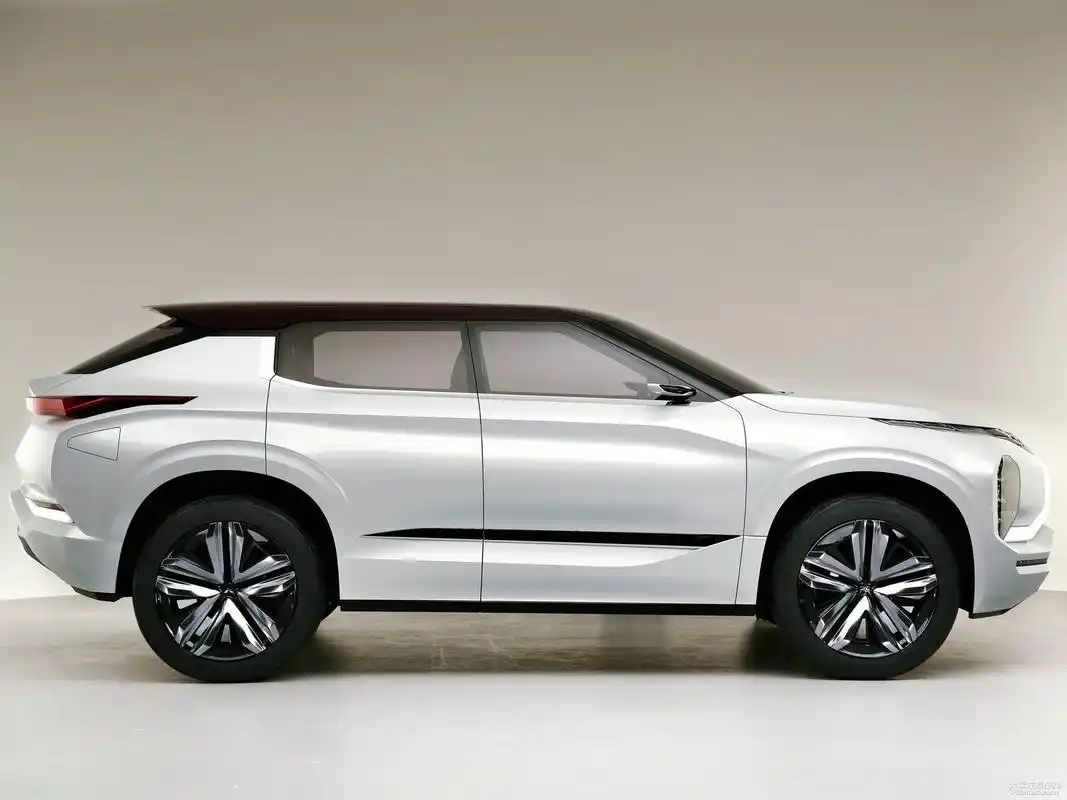 三菱gt-phev整车外观图片-三菱gt-phev整车外观图片大全_太平洋汽车网