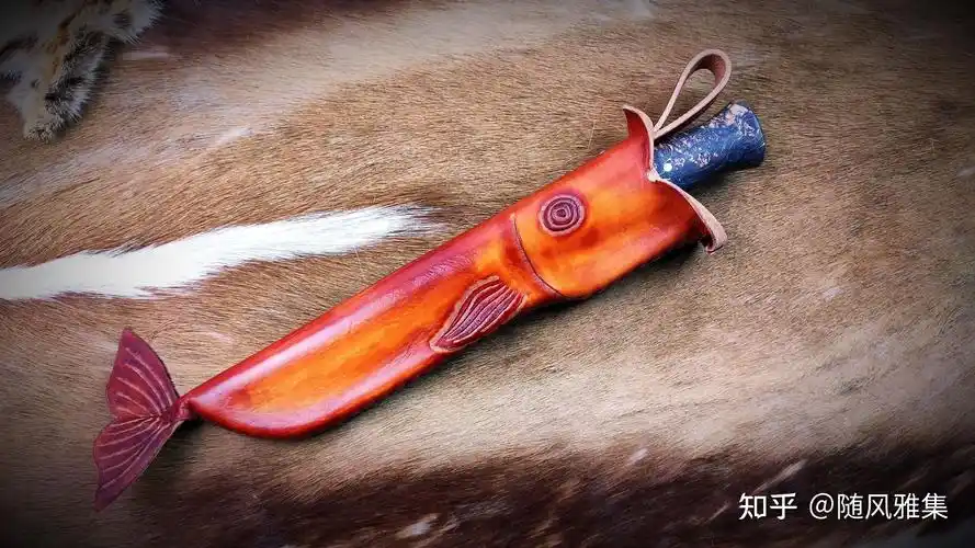 雅库特刀和鱼形刀鞘