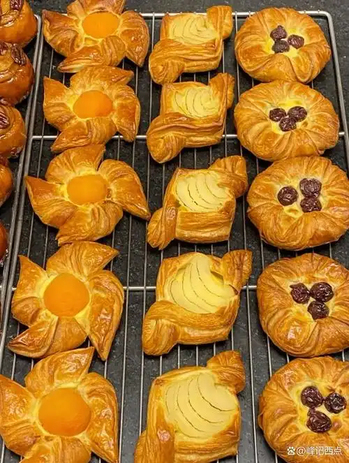 新手做丹麦面包,开酥技术必须要掌握的细节,你做到了吗