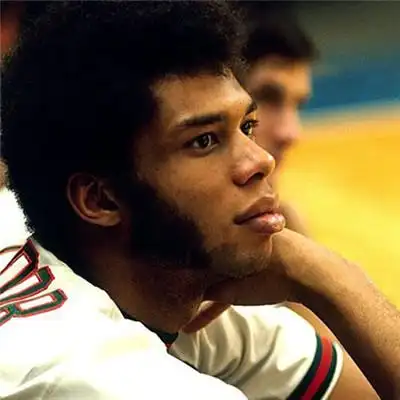 【图】贾巴尔对李小龙的评价如何 前者称起初不愿学截拳道