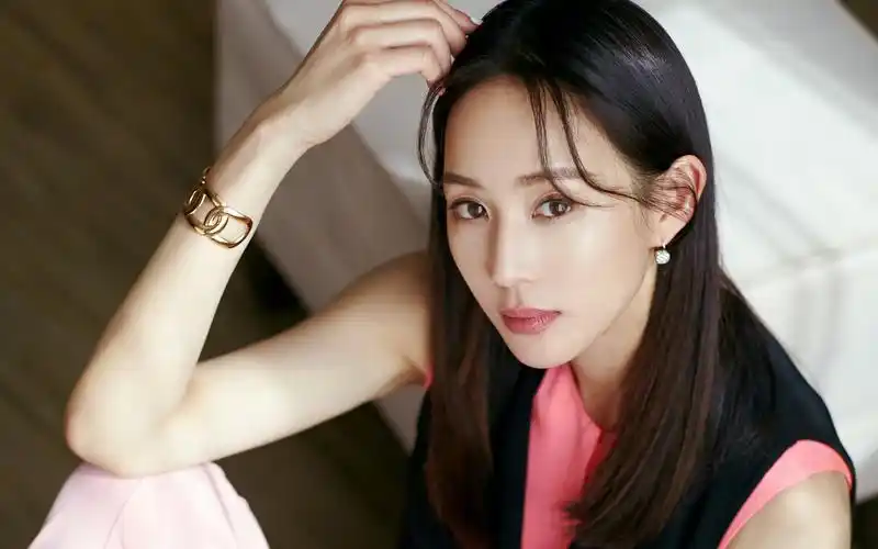 张钧甯性感优雅写真高清桌面壁纸