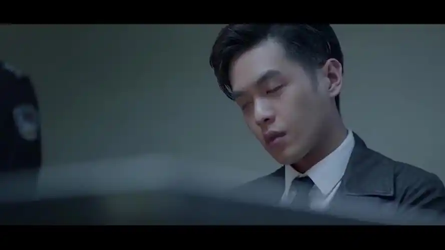 法医秦明29:死者罗钥家中,发现秦明血迹,林队被迫逮捕秦明