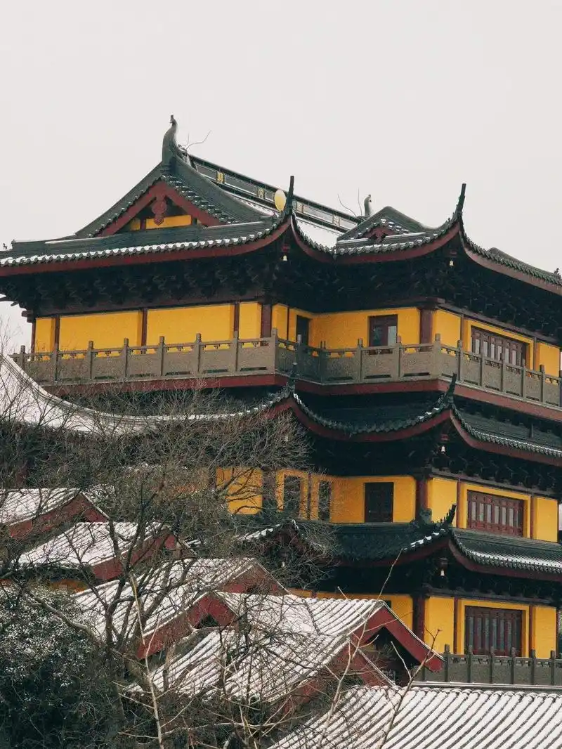 来南京总要走一走明城墙吧.- 来南京总要走一走明城墙