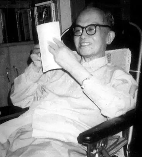 一代鸿儒钱钟书:"人谓我狂,不知我之实狷"