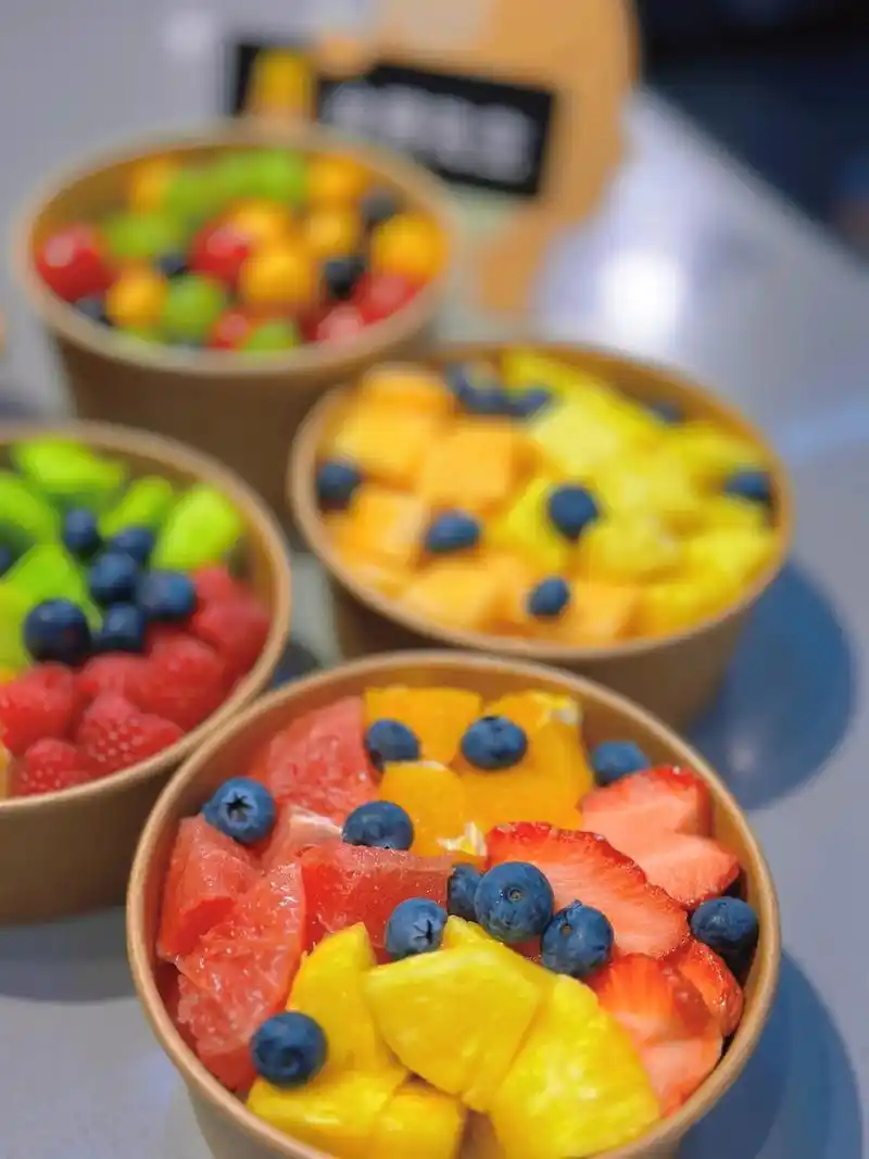 鲜切水果切盒🍊🍈🥭🍌🫐🍇吸引你的首先是颜值👀留 -