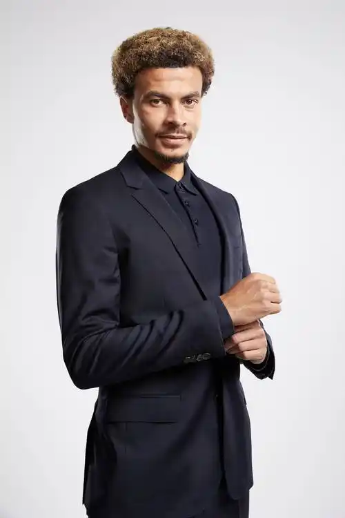 伦敦男模队来了穆帅领衔热刺众将帅气西装照