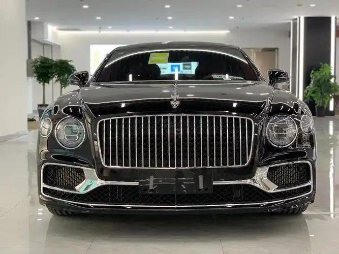 21款宾利飞驰w12稳重成熟商务气息十足