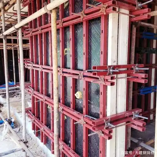 剪力墙模板与钢背楞施工流程及步骤