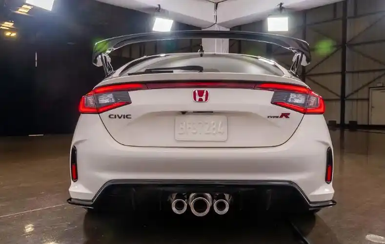 红标本田思域价格(红标本田思域70万)