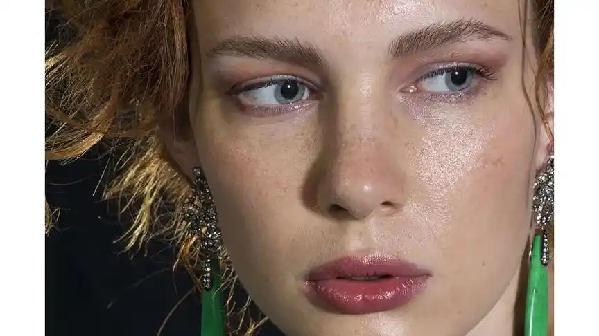 photoshop 磨皮技术解析(要素材的小伙伴私信up主)