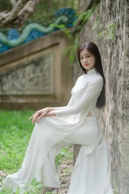 高清越南美女传统服饰系列2