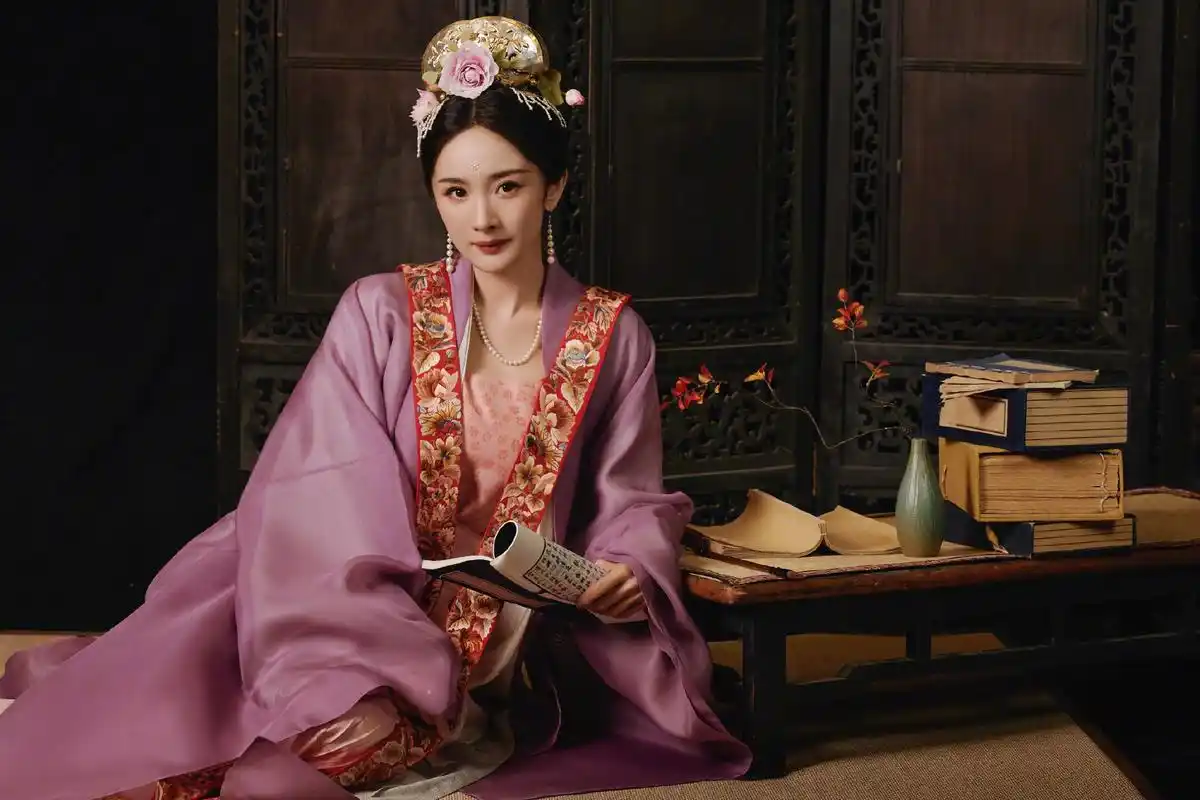 杨幂古装美照流出,让人眼前一亮!