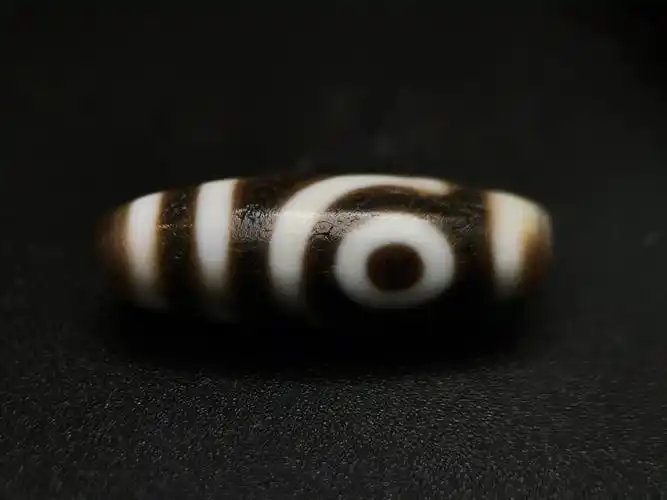 极品至纯两眼天珠