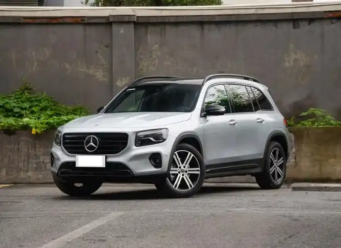 奔驰全新大七座suv上市!二十多万外观豪华大气,油耗不足7l,又要火