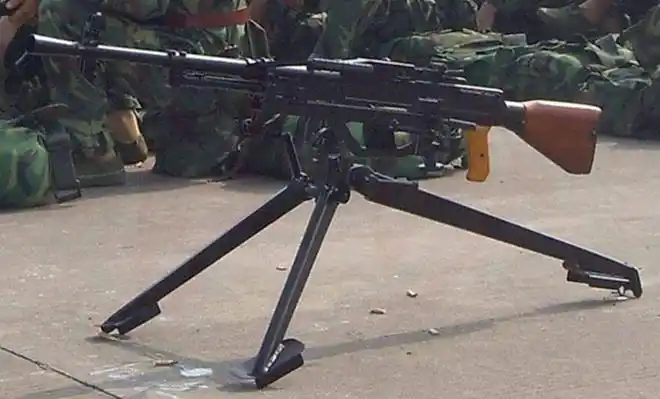 纸面性能堪称世界领先却被军队拒绝使用的机枪:中国67式通用机枪|重