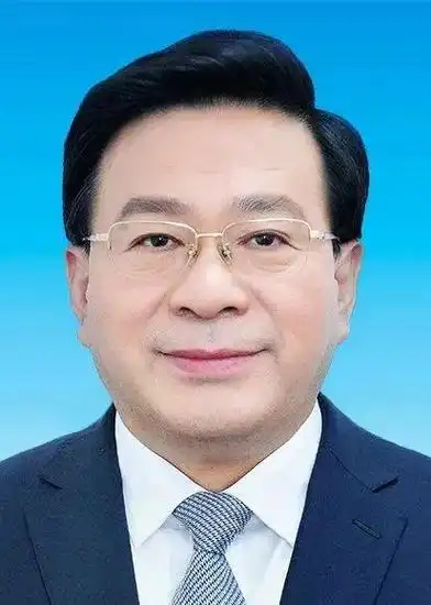 新任安徽省委书记韩俊出身寒门北上南下创下多个第一