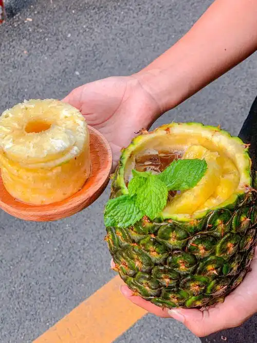 佛山也有可以喝的凤梨炫一整个果肉好爽