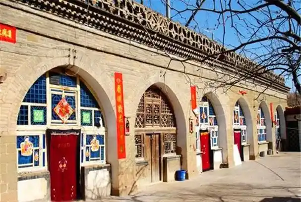 窑洞的特点,以山西窑洞为例,浅析下沉式窑洞和锢窑的建造特点和缺陷图