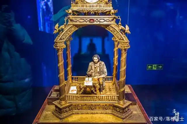 北京故宫有一座特殊的展馆,展品大多来自英法两国,造型极其精美