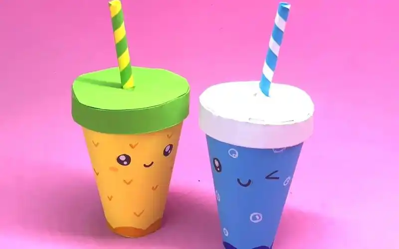 今天我们来制作一个折纸奶茶杯子!