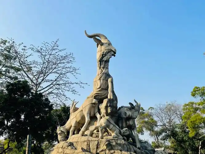 越秀公园越秀公园可以说是免费景点的神了吧01前几年去为了找石像