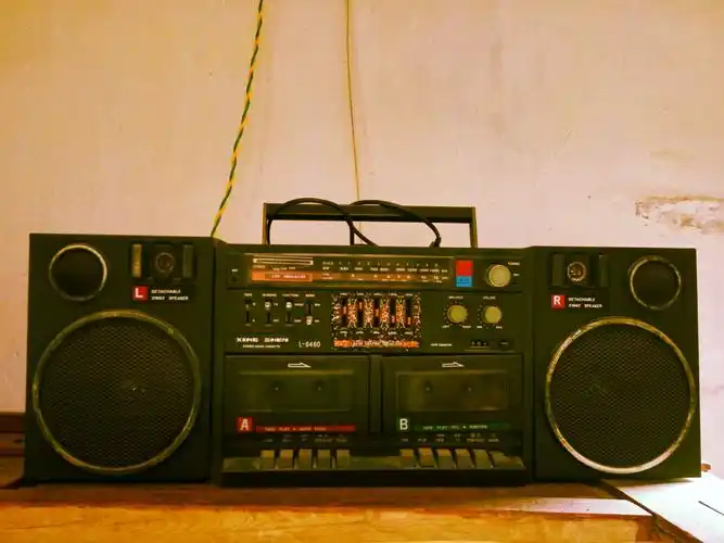 当初结婚时的双卡录音机,燕舞滴