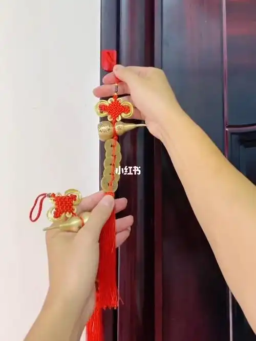 家中门对门财运不进门快来挂上五帝钱吧