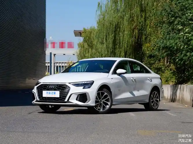 奥迪a4l豪华中型车优势显著