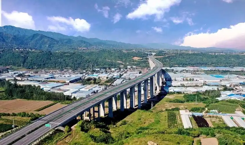 国家高速公路g85银川至昆明线宝鸡至坪坎高速公路建成通车