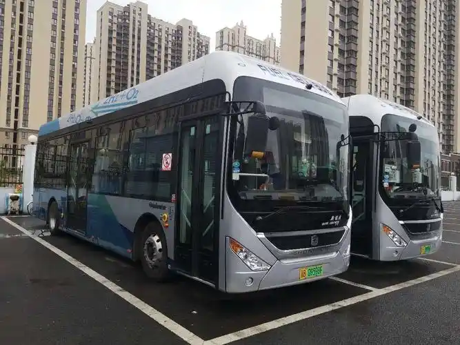 105米中通纯电动公交车