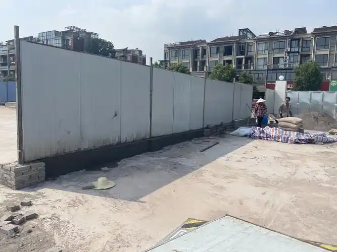 临时围挡砖砌体砌筑及粉刷