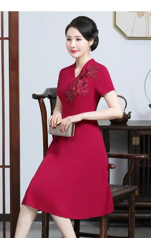 喜婆婆婚宴装婚礼妈妈礼服裙女年轻款宴会大码洋气五一结婚连衣裙